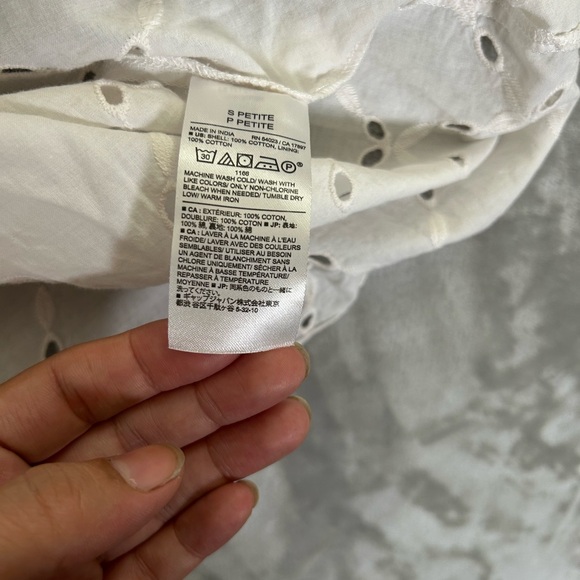 Banana Republic eyelet long sleeve off white v- neck mini dress - Picture 4 of 9